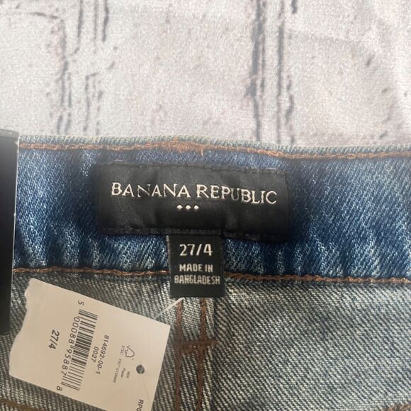 NWT Banana Republic Girlfriend Denim Shorts Bermuda Jean Shorts High Rise 27/4 - Picture 3 of 4